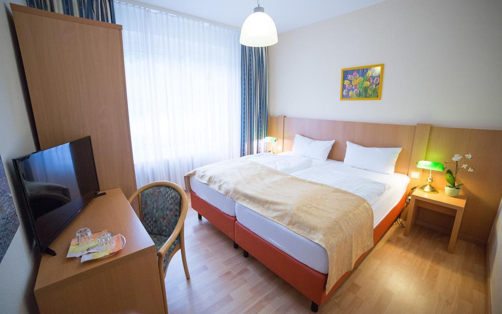 Berghotel Tambach Bagian luar foto