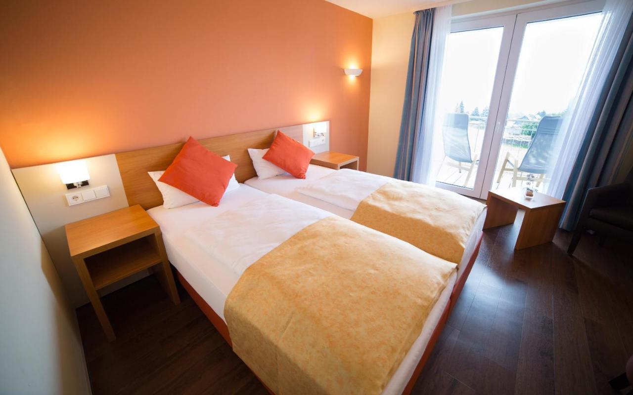 Berghotel Tambach Bagian luar foto