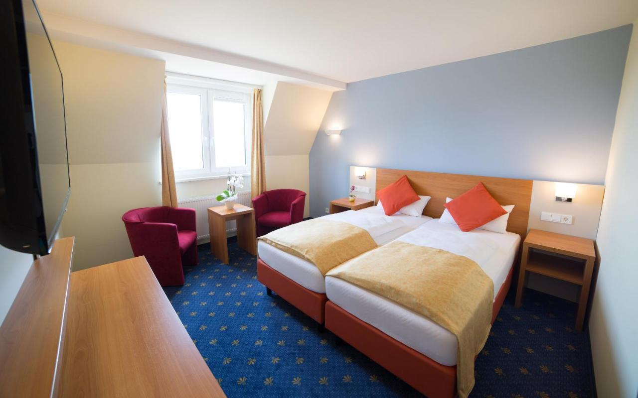 Berghotel Tambach Bagian luar foto